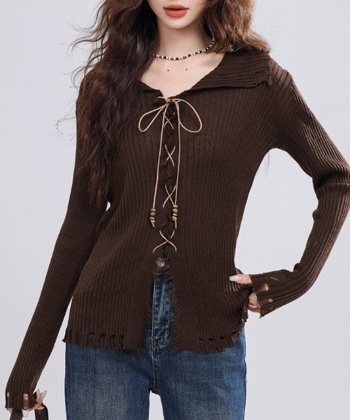 .KOM(ドットコム)の「A'GEM/9 × .kom 『.KOM/ドットケーオーエム』 Lace Up Damaged Rib Knit Top/Y2Kレースアップダメージリブニットトップス(ニット/セーター・レディース・ベージュ/ブラウン・FREE)」の11枚目の写真