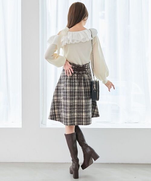 MAJESTIC LEGON(マジェスティックレゴン)の「フリルワンショル肩リボンニット(ニット/セーター・レディース・ピンク/グレー/アイボリー/ブラック・MEDIUM)」の22枚目の写真