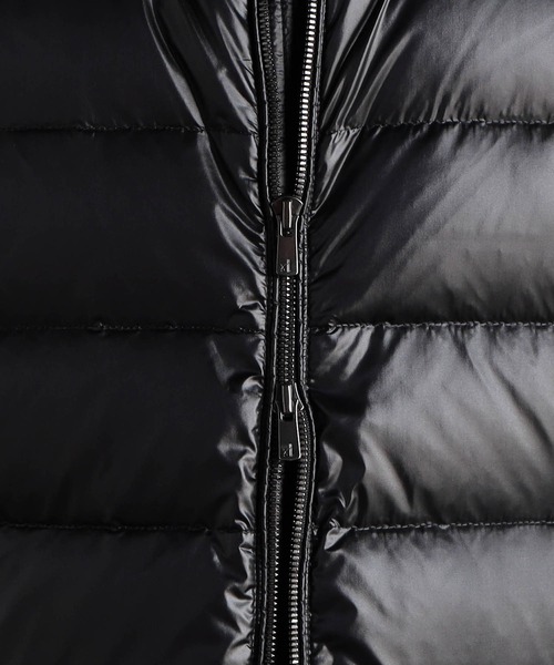 MONSIEUR NICOLE（ムッシュニコル）の「【ex/tra】Olmetex プレミアムシャイニーダウンベスト（ダウンベスト・メンズ・ブラック/ブルーグレー・MEDIUM/LARGE）」の12枚目の写真