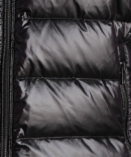 MONSIEUR NICOLE（ムッシュニコル）の「【ex/tra】Olmetex プレミアムシャイニーダウンベスト（ダウンベスト・メンズ・ブラック/ブルーグレー・MEDIUM/LARGE）」の14枚目の写真