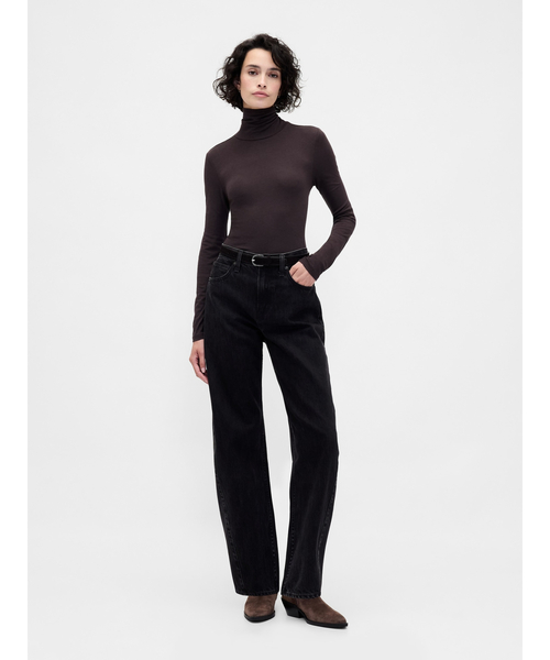 GAP(ギャップ)の「フェザーウェイト タートルネックカットソー(Tシャツ/カットソー・レディース・ブラウン/ブラック/オフホワイト/ライトブラウン・XS/S/M/L/XL/XXS)」の9枚目の写真