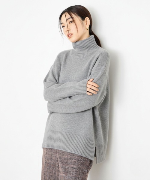 Mac-House(マックハウス)の「Idnes ふんわり上品 ヤクライクタートルネックニット(ニット/セーター・レディース・ピンク/グレー/ブラック・FREE)」の4枚目の写真