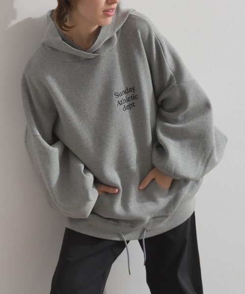 enhaut(アンオート)の「ジャカード編みニット スウェットライク バックロゴ オーバーサイズ パーカー Sunday(ニット/セーター・レディース・グレー/ネイビー/ホワイト/グリーン・FREE)」の15枚目の写真