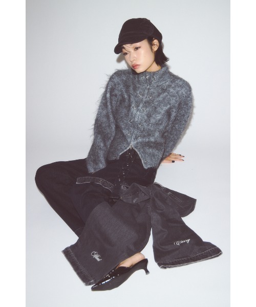 LAGUA GEM(ラグアジェム)の「HEM EMBROIDERY デニム(デニムパンツ・レディース・ブラック/ブルー・25inch/26inch/22inch/23inch/24inch)」の5枚目の写真