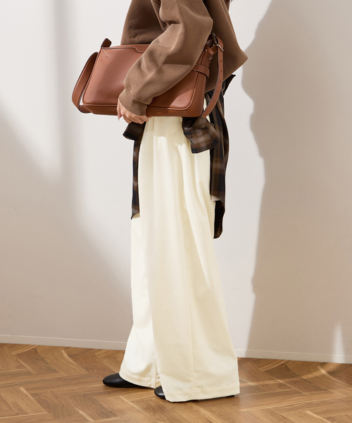 journal standard L'essage（ジャーナルスタンダードレサージュ）の「《追加3》ストレッチコーデュロイ 2タックパンツ（その他パンツ・レディース・ホワイト/ブラック/ベージュ・36/38/40）」の22枚目の写真