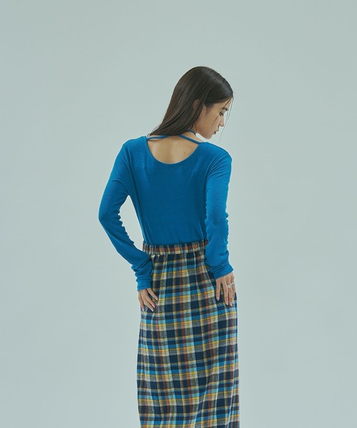 ROSE BUD(ローズバッド)の「CHORKER RIB TOP(Tシャツ/カットソー・レディース・ブルー/オフホワイト/ブラック・ONE SIZE)」の7枚目の写真