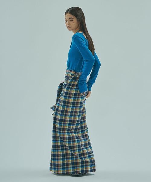 ROSE BUD(ローズバッド)の「CHORKER RIB TOP(Tシャツ/カットソー・レディース・ブルー/オフホワイト/ブラック・ONE SIZE)」の5枚目の写真