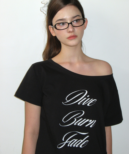 CRANK(クランク)の「レースストリングオフショルダートップス_ブラック(Tシャツ/カットソー・レディース・その他・FREE)」の1枚目の写真