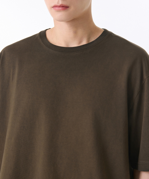 MUSINSA STANDARD（ムシンサスタンダード）の「ルナ ダイング リラックスド クルーネックTシャツ [ブラウン]（Tシャツ/カットソー・メンズ・その他・SMALL/MEDIUM/LARGE/X-LARGE/XX-LARGE/XXX-LARGE）」の4枚目の写真