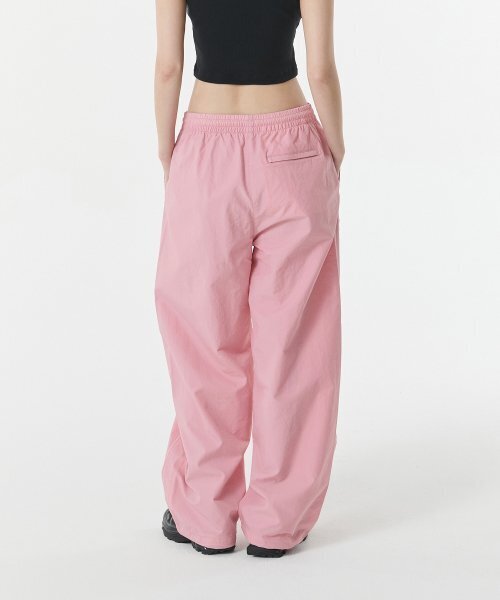 MUSINSA STANDARD WOMAN（ムシンサスタンダードウーマン）の「ウィメンズサイドラインワイドトラックパンツ[インディアンピンク]（スウェットパンツ・レディース・その他・30/24/26/28/22）」の2枚目の写真