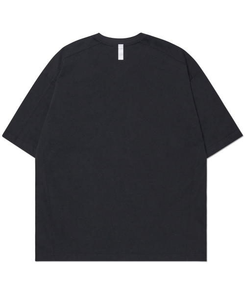 NOMANUAL(NOMANUAL)の「MOLTING T-SHIRT - BLACK(Tシャツ/カットソー・レディース・その他・SMALL/MEDIUM/LARGE/X-LARGE)」の3枚目の写真
