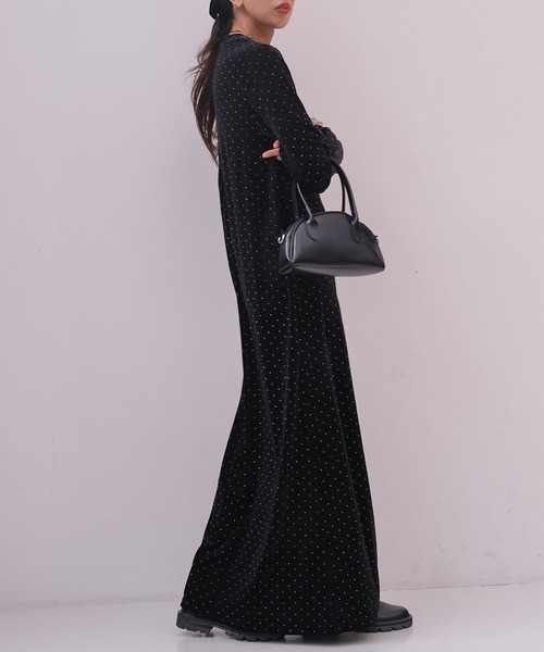 AKTE（アクテ）の「ベロアIラインワンピース（ワンピース・レディース・バーガンディー/ブラック系/ライトベージュ・FREE/TALL）」の6枚目の写真