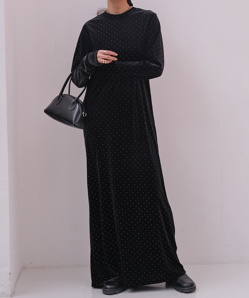 AKTE（アクテ）の「ベロアIラインワンピース（ワンピース・レディース・バーガンディー/ブラック系/ライトベージュ・FREE/TALL）」の9枚目の写真