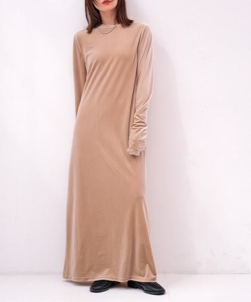 AKTE（アクテ）の「ベロアIラインワンピース（ワンピース・レディース・バーガンディー/ブラック系/ライトベージュ・FREE/TALL）」の16枚目の写真