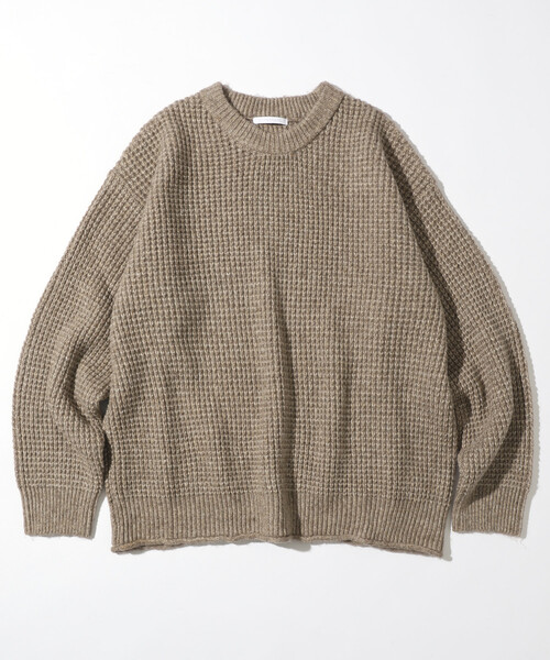 Firsthand（ファーストハンド）の「Firsthand/ファーストハンド ビッグシルエット ウール混 ワッフル編 クルーネックニット（ニット/セーター・メンズ・チャコールグレー/サックスブルー/ベージュ/レッド・LARGE/MEDIUM）」の9枚目の写真