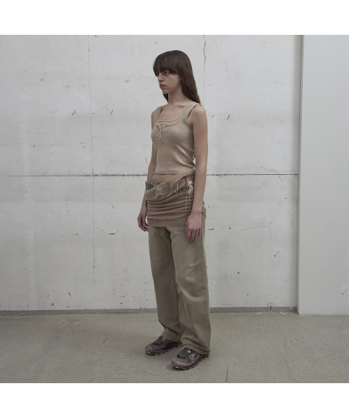 LCDC TM(エルシーディーシーティーエム)の「SHEER FRILL LAYERED KNIT SKIRT (BEIGE)(スカート・レディース・ベージュ・OS)」の2枚目の写真