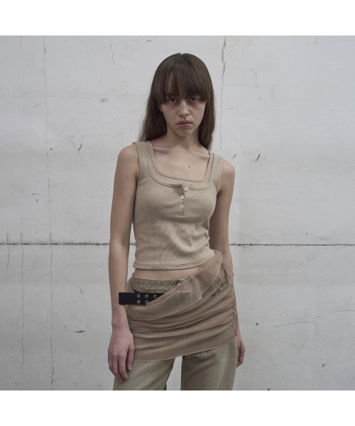 LCDC TM(エルシーディーシーティーエム)の「SHEER FRILL LAYERED KNIT SKIRT (BEIGE)(スカート・レディース・ベージュ・OS)」の4枚目の写真