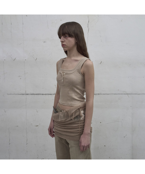 LCDC TM(エルシーディーシーティーエム)の「SHEER FRILL LAYERED KNIT SKIRT (BEIGE)(スカート・レディース・ベージュ・OS)」の5枚目の写真