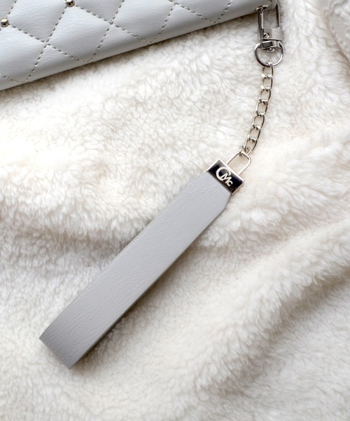 CECIL McBEE（セシルマクビー）の「セシルマクビー スマホ ストラップ [チェーンストラップ] ハンドストラップ（スマホグッズ・レディース・モカ/スモークピンク/ブラック/グレー/ベージュ・ONE SIZE）」の2枚目の写真