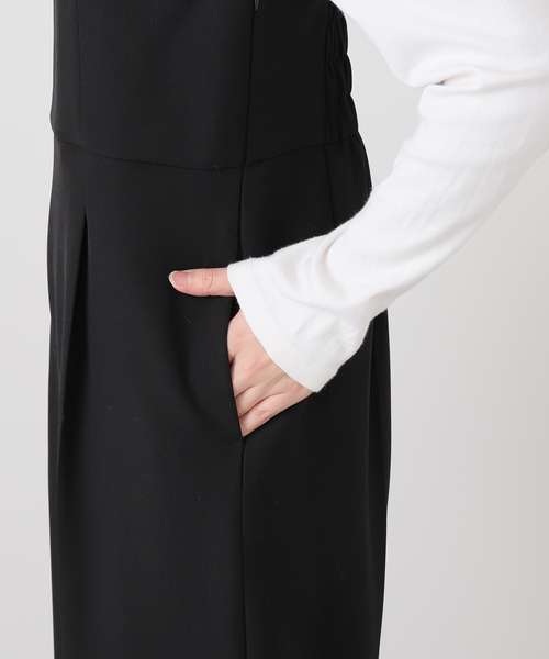 La TOTALITE（ラトータリテ）の「《追加3》ダブルクロスオールインワン（つなぎ/オールインワン・レディース・ブラック・38/40）」の6枚目の写真