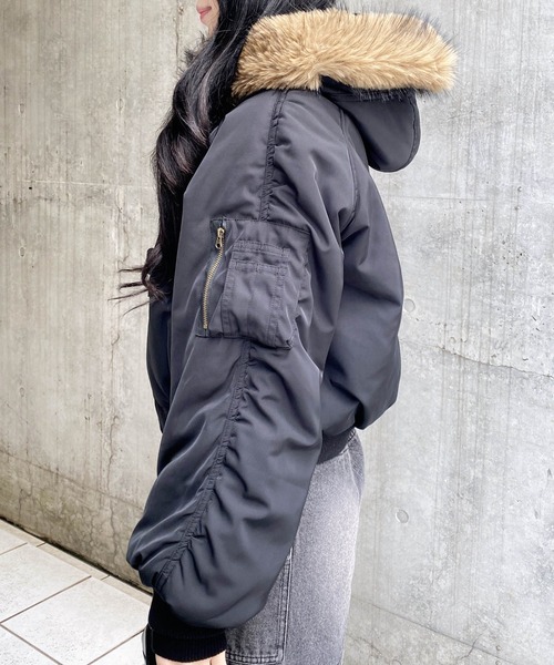 INGNI(イング)の「N2B(ブルゾン・レディース・カーキ/ブラック・M)」の9枚目の写真