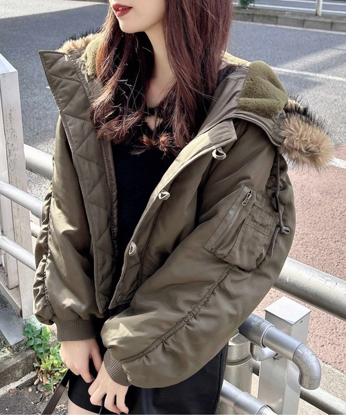 INGNI(イング)の「N2B(ブルゾン・レディース・カーキ/ブラック・M)」の16枚目の写真
