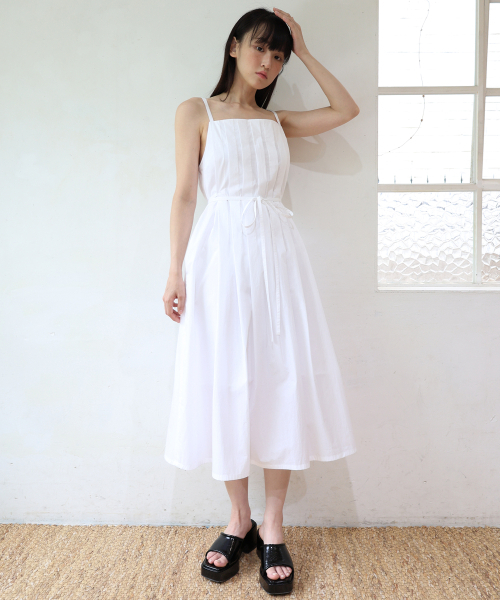 PAUL&ALICE(ポール&アリス)の「PLEATS CAMISOLE DRESS / WHITE(ワンピース・レディース・ホワイト・FREE)」の4枚目の写真