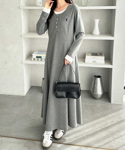 U.S. POLO ASSN.（ユーエスポロアッスン）の「GeeRA別注【U.S.POLOASSN.】レイヤード風ヘンリーネックロングワンピース（ワンピース・レディース・ブラック/グレー・LARGE/MEDIUM/SMALL/X-LARGE）」の11枚目の写真