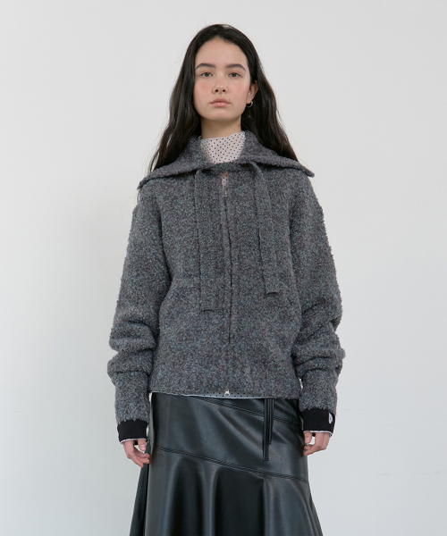 Majournee(マジョネ)の「TIE SET COZY BOUCLE KNIT ZIP-UP_CHARCOAL BLUE(ニット/セーター・レディース・その他・FREE)」の1枚目の写真