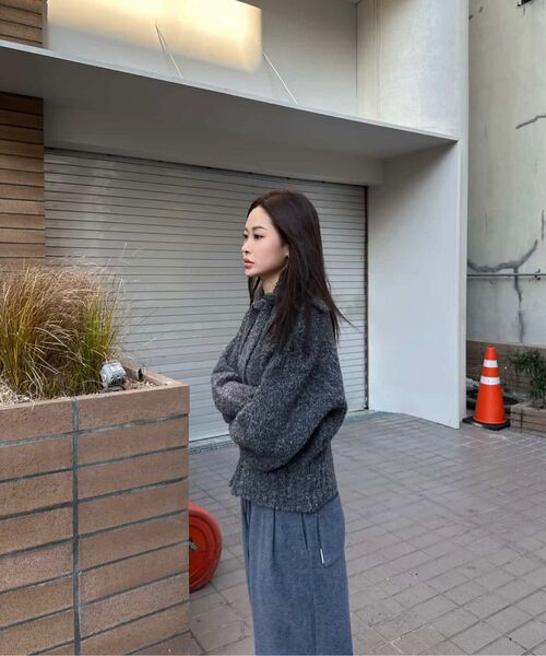 Majournee(マジョネ)の「TIE SET COZY BOUCLE KNIT ZIP-UP_CHARCOAL BLUE(ニット/セーター・レディース・その他・FREE)」の2枚目の写真