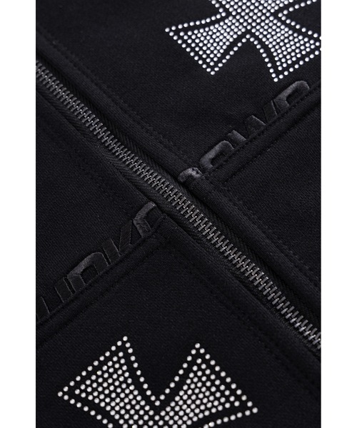 UNKNOWN LONDON(アンノウン・ロンドン)の「ジップフーディ|Black x Silver Cross Rhinestone Zip Hoodie|Unknown London(パーカー・メンズ・ブラック・LARGE/X-LARGE/SMALL/MEDIUM)」の3枚目の写真