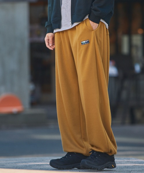 THE CRAFT CREW PRODUCTS(ザクラフトクループロダクツ)の「【UNNOTICEシリーズ】<セットアップ対応>11ozヘビーウェイト 裾ドローコード スウェットカーブパンツ / 吸水速乾・イージーケア・UVカット【THE CRAFT CREW PRODUCTS】(スウェットパンツ・メンズ・ブラック/オリーブ系/アッシュグレー/ダークグレー/ネイビー/キャメル・S/M/L)」の12枚目の写真