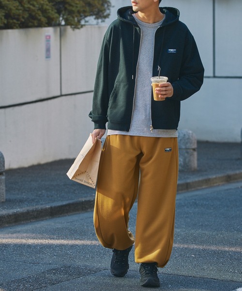 THE CRAFT CREW PRODUCTS(ザクラフトクループロダクツ)の「【UNNOTICEシリーズ】<セットアップ対応>11ozヘビーウェイト 裾ドローコード スウェットカーブパンツ / 吸水速乾・イージーケア・UVカット【THE CRAFT CREW PRODUCTS】(スウェットパンツ・メンズ・ブラック/オリーブ系/アッシュグレー/ダークグレー/ネイビー/キャメル・S/M/L)」の22枚目の写真