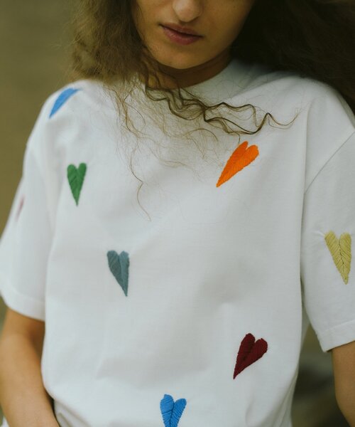 GALLARDAGALANTE(ガリャルダガランテ)の「【2026SS Debut】【Dhritië】【手洗い可】リーフ刺繍Tee(Tシャツ/カットソー・レディース・ホワイト系その他2/グレー系その他/ホワイト系その他/グレー系その他2・FREE)」の18枚目の写真