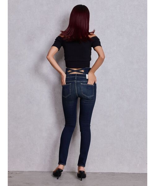 GYDA(ジェイダ)の「ハイウエストバッククロスダメージスキニーデニムパンツ(デニムパンツ・レディース・ブラック/ライトブルー/インディゴブルー・X-SMALL/SMALL/MEDIUM)」の21枚目の写真
