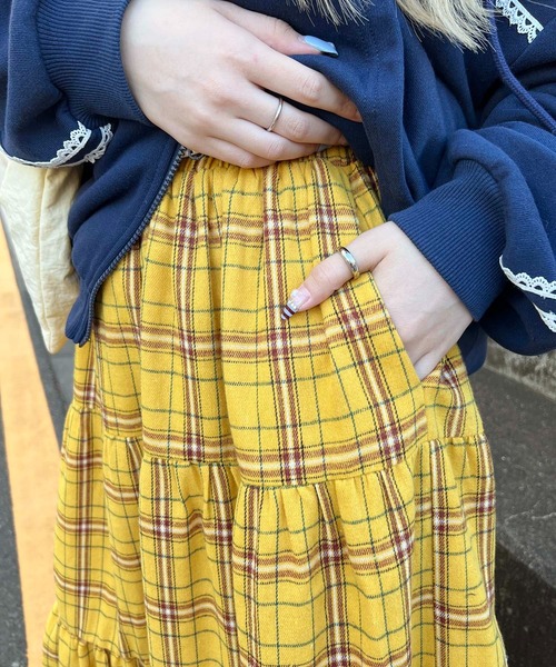 WC（ダブル シー）の「《一部店舗限定★》チェックティアードロングスカート（スカート・レディース・イエロー/グレー・FREE）」の9枚目の写真