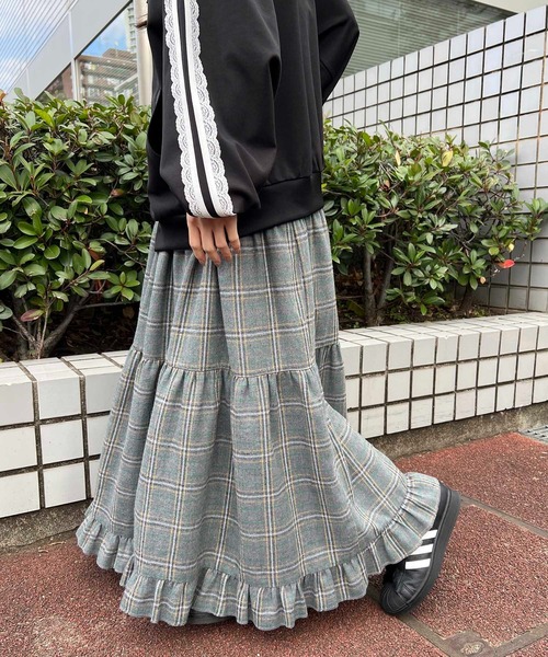 WC（ダブル シー）の「《一部店舗限定★》チェックティアードロングスカート（スカート・レディース・イエロー/グレー・FREE）」の11枚目の写真