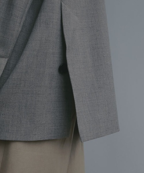 ETRE TOKYO（エトレトウキョウ）の「サイドベンツテーラードジャケット（テーラードジャケット・レディース・グレー/グレイッシュベージュ/ベージュ・S/M）」の11枚目の写真