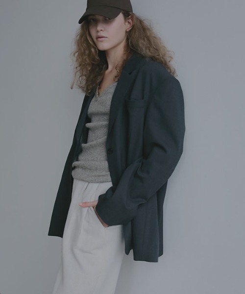 ETRE TOKYO（エトレトウキョウ）の「サイドベンツテーラードジャケット（テーラードジャケット・レディース・グレー/グレイッシュベージュ/ベージュ・S/M）」の17枚目の写真
