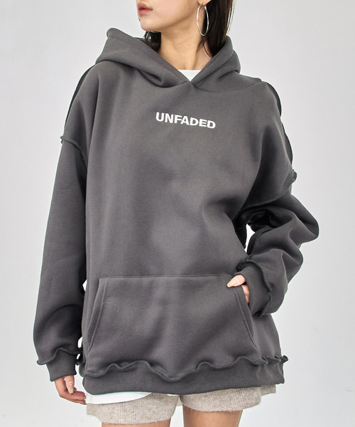 ANAP（アナップ）の「アウトシーム 裏起毛 スウェット フーディー（パーカー・レディース・グレー/ネイビー/ダークグレー・F）」の3枚目の写真