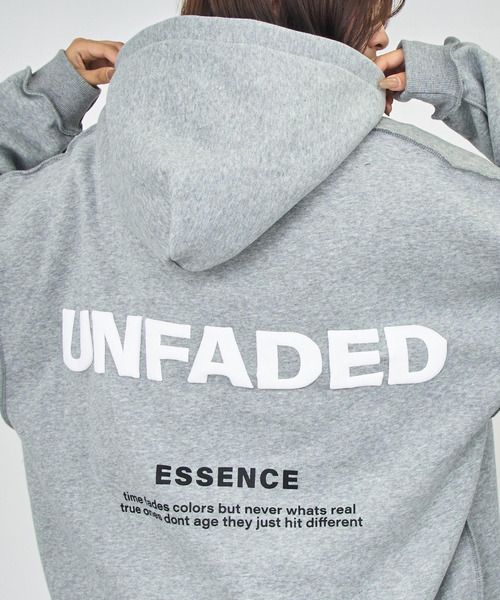 ANAP（アナップ）の「アウトシーム 裏起毛 スウェット フーディー（パーカー・レディース・グレー/ネイビー/ダークグレー・F）」の4枚目の写真