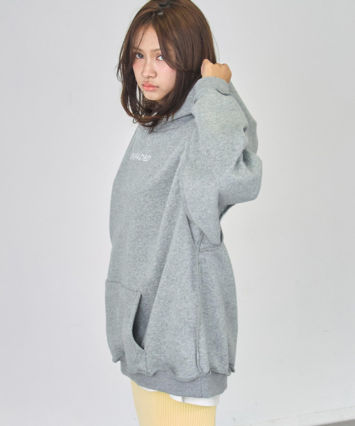 ANAP（アナップ）の「アウトシーム 裏起毛 スウェット フーディー（パーカー・レディース・グレー/ネイビー/ダークグレー・F）」の6枚目の写真