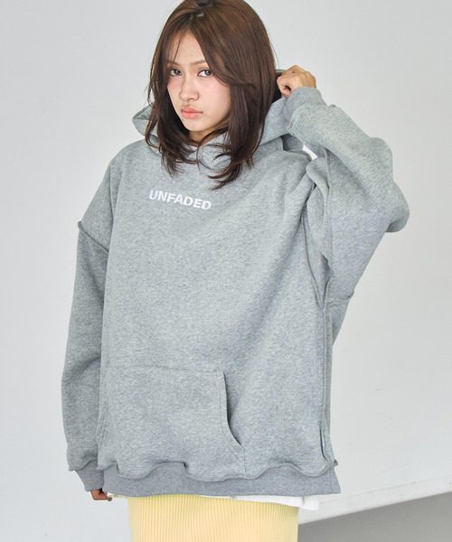 ANAP（アナップ）の「アウトシーム 裏起毛 スウェット フーディー（パーカー・レディース・グレー/ネイビー/ダークグレー・F）」の8枚目の写真