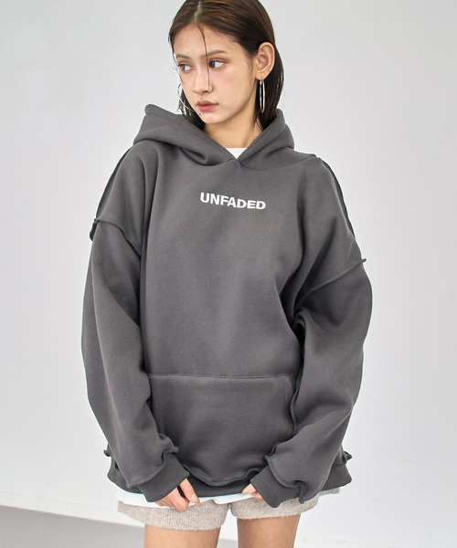 ANAP（アナップ）の「アウトシーム 裏起毛 スウェット フーディー（パーカー・レディース・グレー/ネイビー/ダークグレー・F）」の18枚目の写真