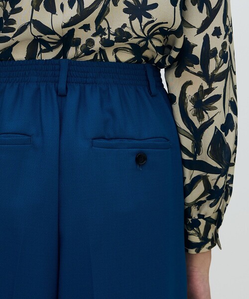 TOMORROWLAND collection（トゥモローランドコレクション）の「ブロークンオックス ストレートパンツ（その他パンツ・レディース・ネイビー/ベージュ/ブルー・36/34）」の7枚目の写真