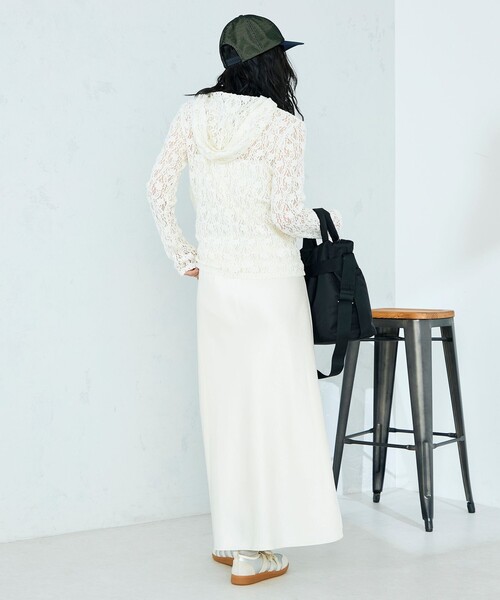 fredy emue（フレディエミュ）の「ヘビーサテンバイアススカート（スカート・レディース・ブラック/ライトグリーン/オフホワイト・38/36）」の14枚目の写真