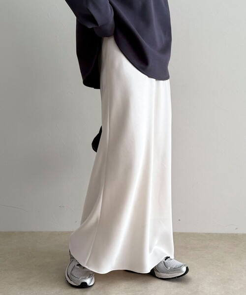 fredy emue（フレディエミュ）の「ヘビーサテンバイアススカート（スカート・レディース・ブラック/ライトグリーン/オフホワイト・38/36）」の18枚目の写真