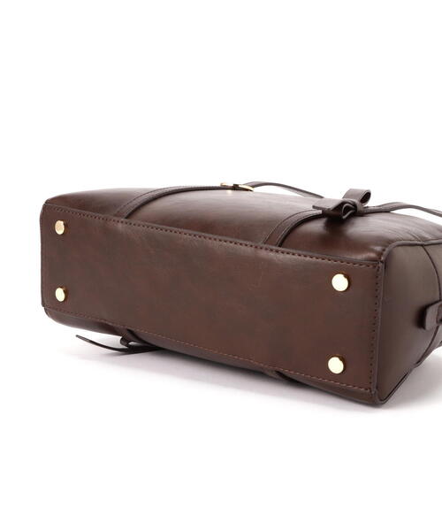 NATURAL BEAUTY BASIC（ナチュラルビューティーベーシック）の「◇アシメリボンボストンバッグ（ボストンバッグ・レディース・ダークブラウン/オフホワイト・ﾌﾘ-）」の7枚目の写真