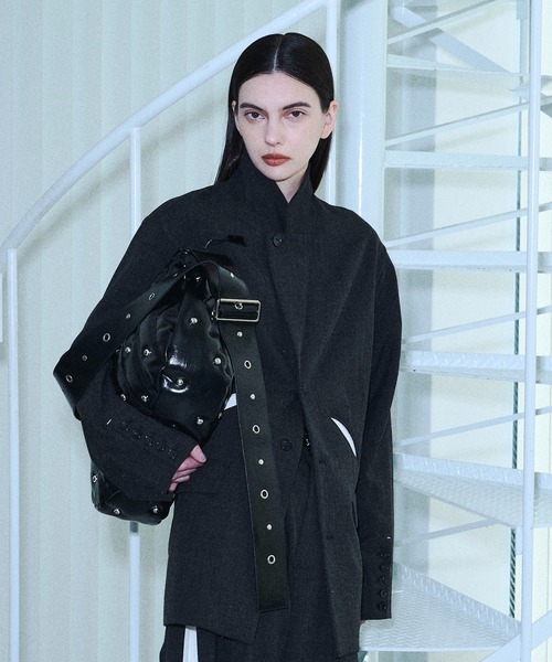 seyto(セイト)の「Studs padded sholder bag / スタッズパデットショルダーバッグ(ショルダーバッグ・メンズ・ブラック/ブラウン・FREE)」の19枚目の写真
