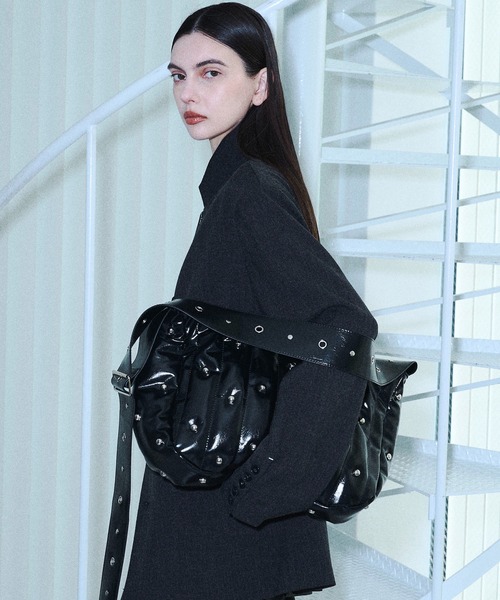 seyto(セイト)の「Studs padded sholder bag / スタッズパデットショルダーバッグ(ショルダーバッグ・メンズ・ブラック/ブラウン・FREE)」の22枚目の写真